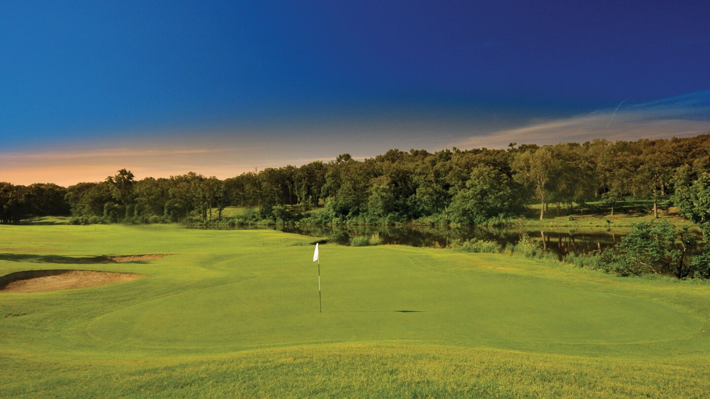 Page Belcher Golf Course Logo