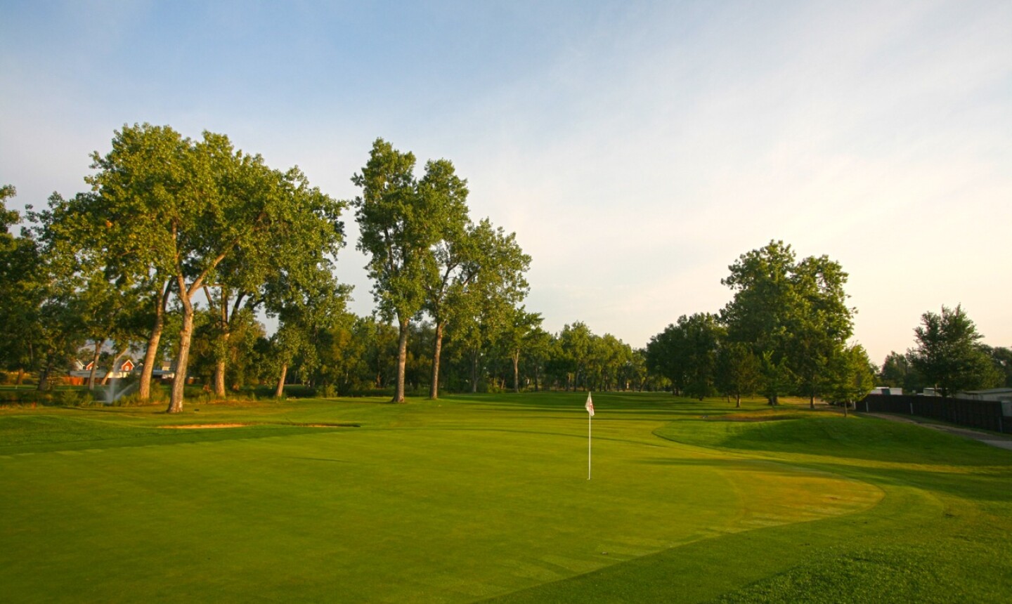 Flatirons Golf Course Logo